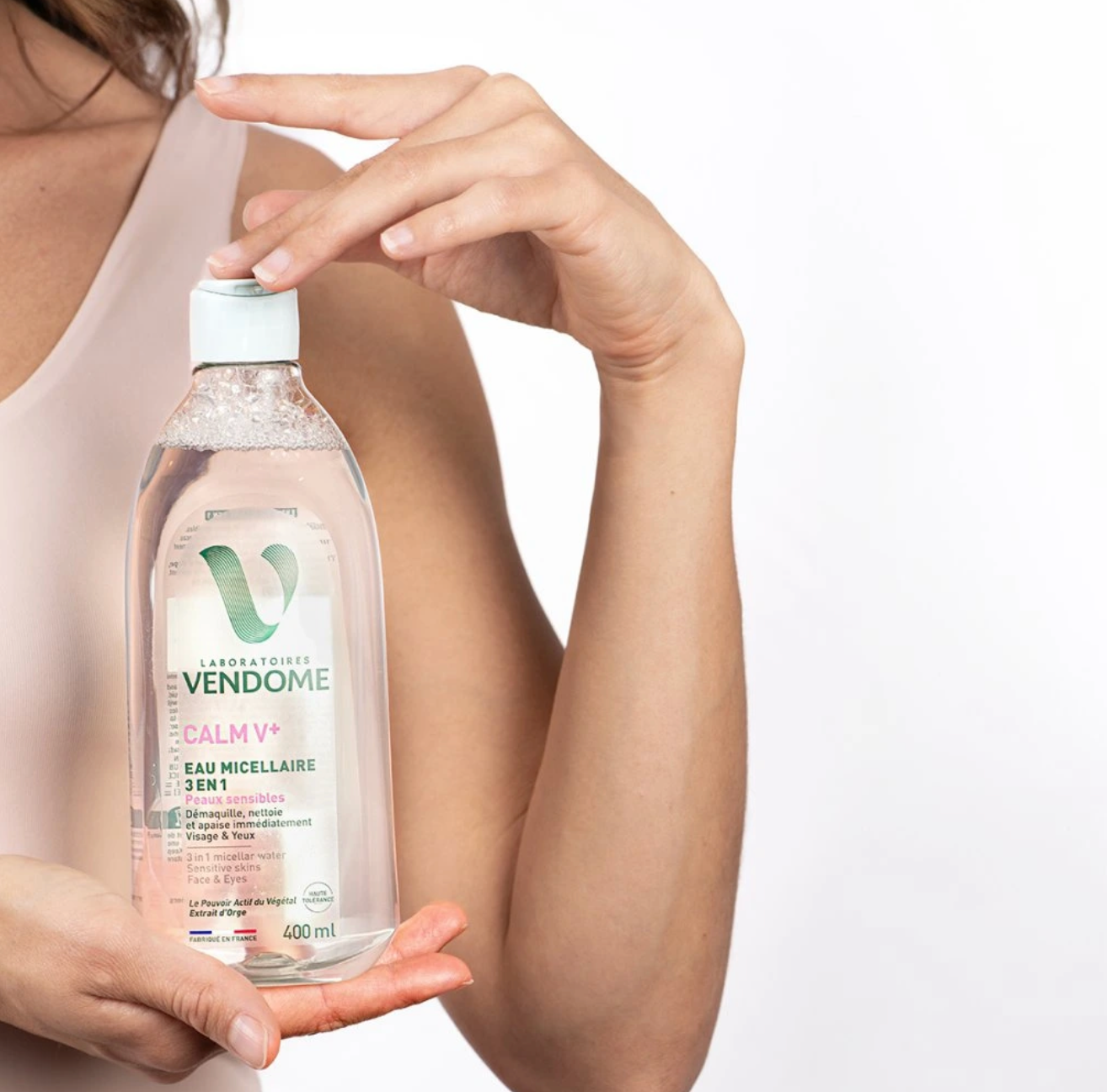 CALM V+ Eau Micellaire 3 en 1, Micelární voda 3v1 pro citlivou pokožku, 400 ml